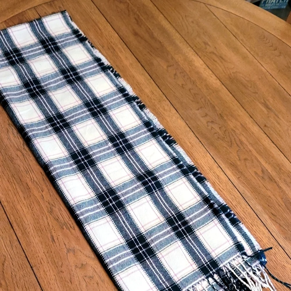 Hunter Green, Ivory & Light Pink Scarf/Wrap
